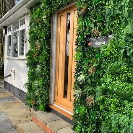 Approach House - 30 Steps From - Luxury House - Kids Slide And Chill-out - Amazing Location - Garden