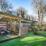 Approach House - 30 Steps From - Luxury House - Kids Slide And Chill-out - Amazing Location - Garden 度假居 *